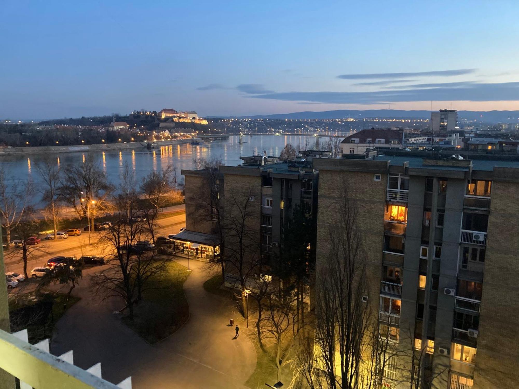 Apartman Bane 021 With A View Нови-Сад Экстерьер фото