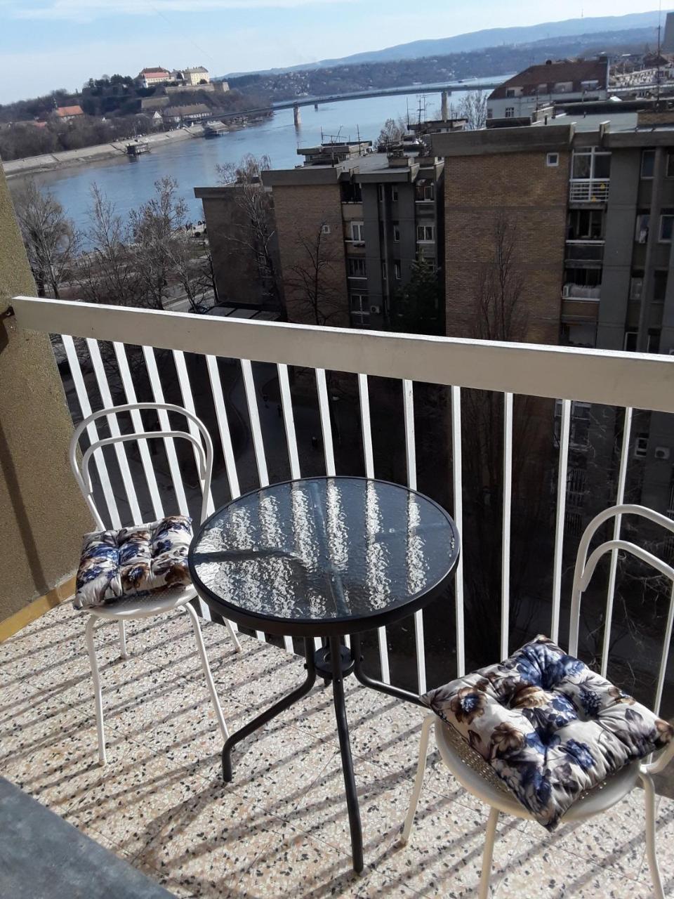 Apartman Bane 021 With A View Нови-Сад Экстерьер фото